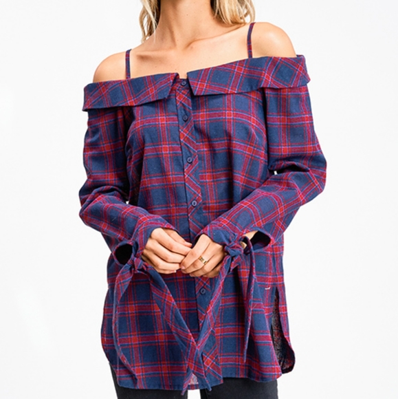 CHECKMATE❣️NEW! Plaid off the shoulder top - Picture 4 of 5